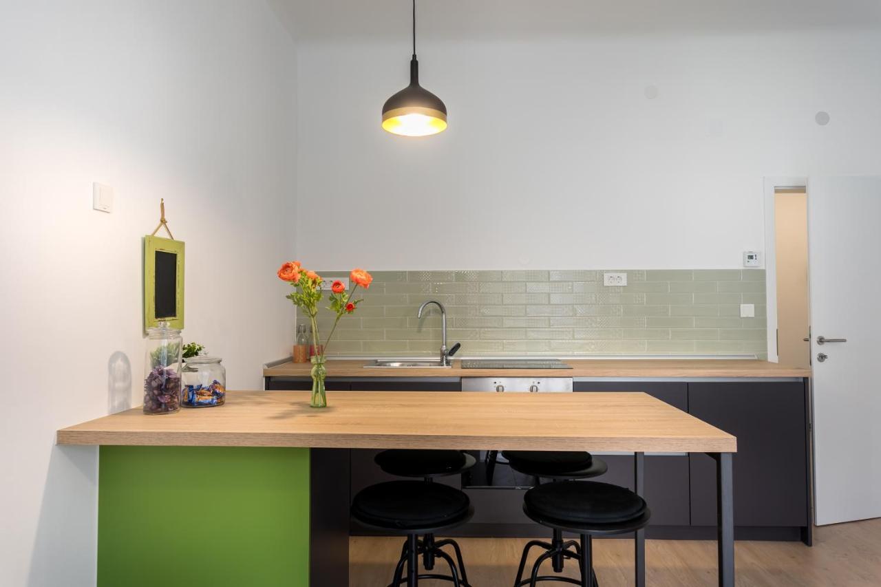 Go2Zagreb Chick Apartment Private Parking Available Zewnętrze zdjęcie